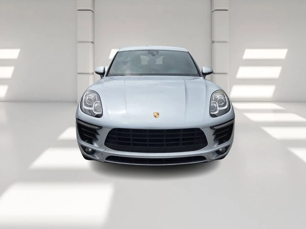 Used 2018 Silver Porsche  image 3