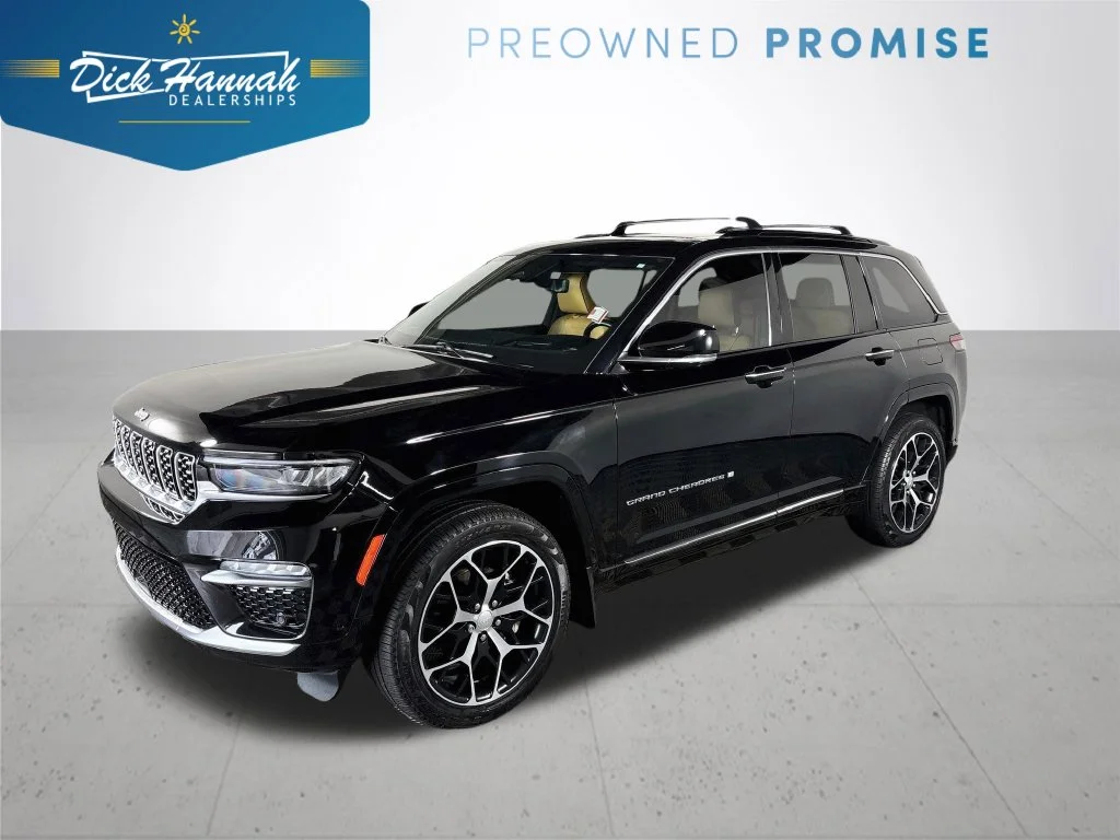 Used 2023 Black Jeep Summit Reserve image 1