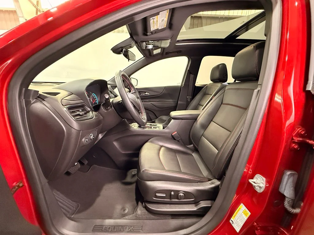 Used 2023 Red Chevrolet RS image 16