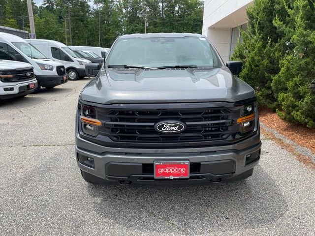 New 2026 Carbonized Gray Metallic Ford XLT image 3
