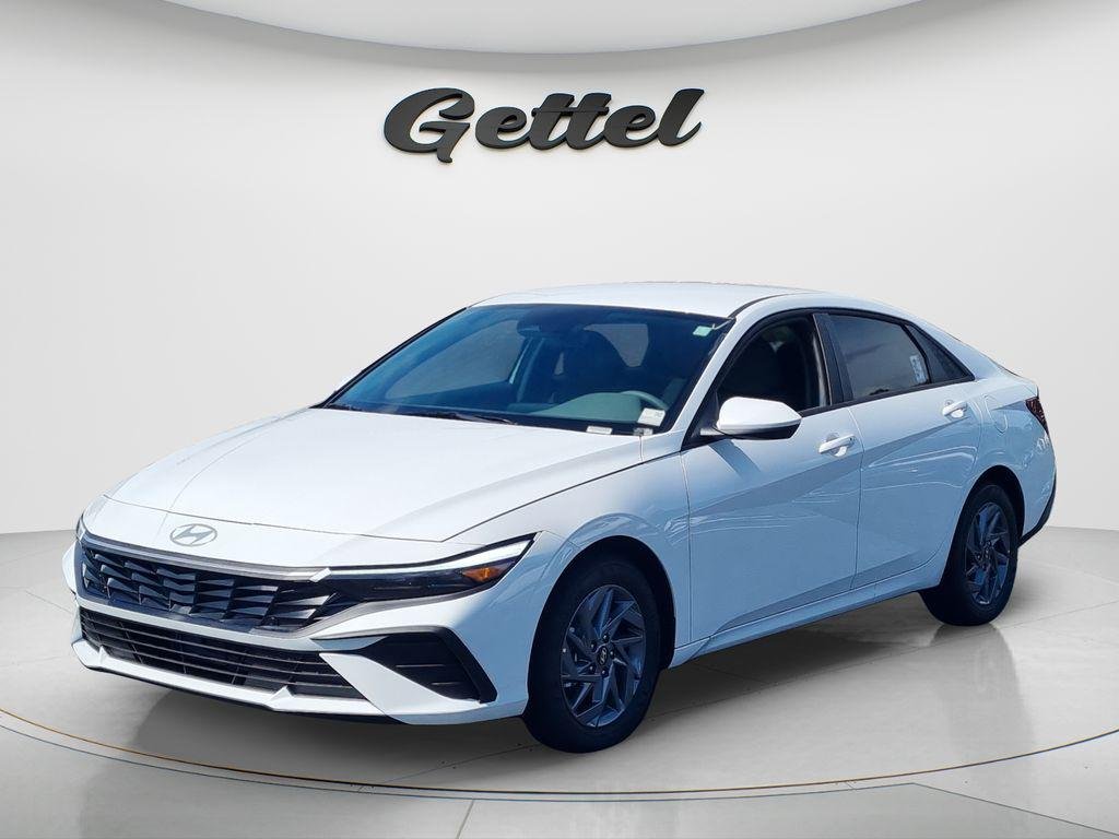 New 2026 White Hyundai Blue image 1