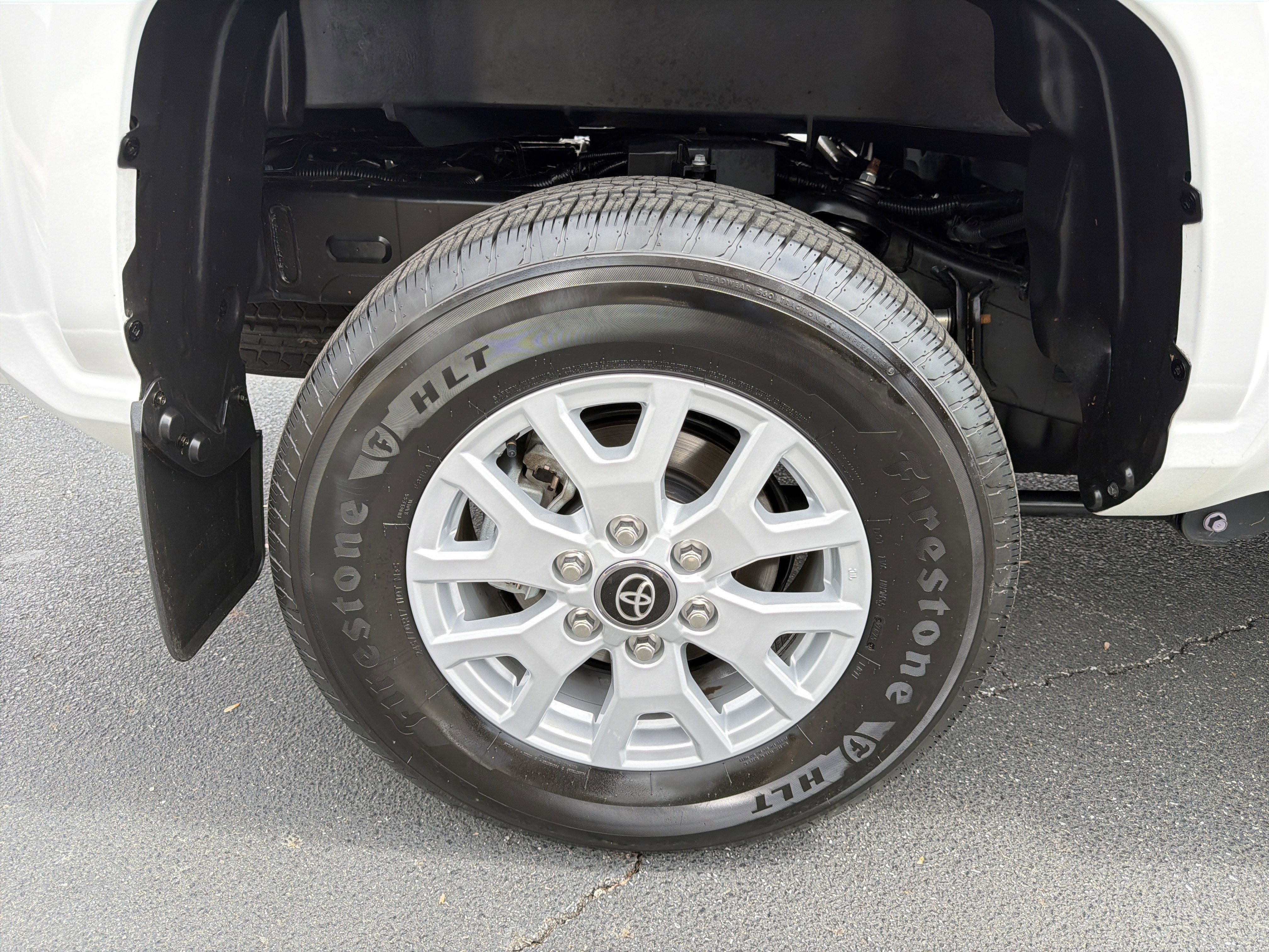 Used 2025 Ice Cap Toyota SR5 image 17