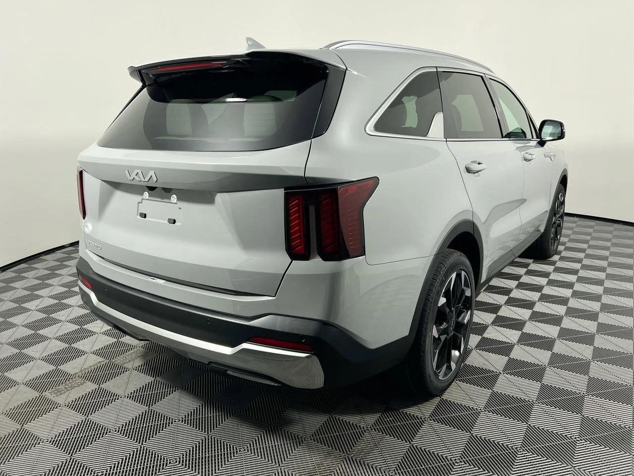 New 2026 Glacial White Pearl Kia EX image 3