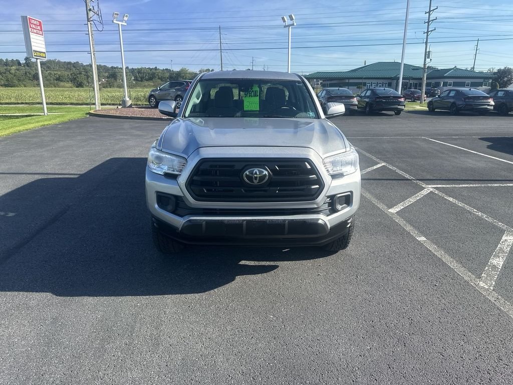 Used 2018 Silver Toyota SR image 3