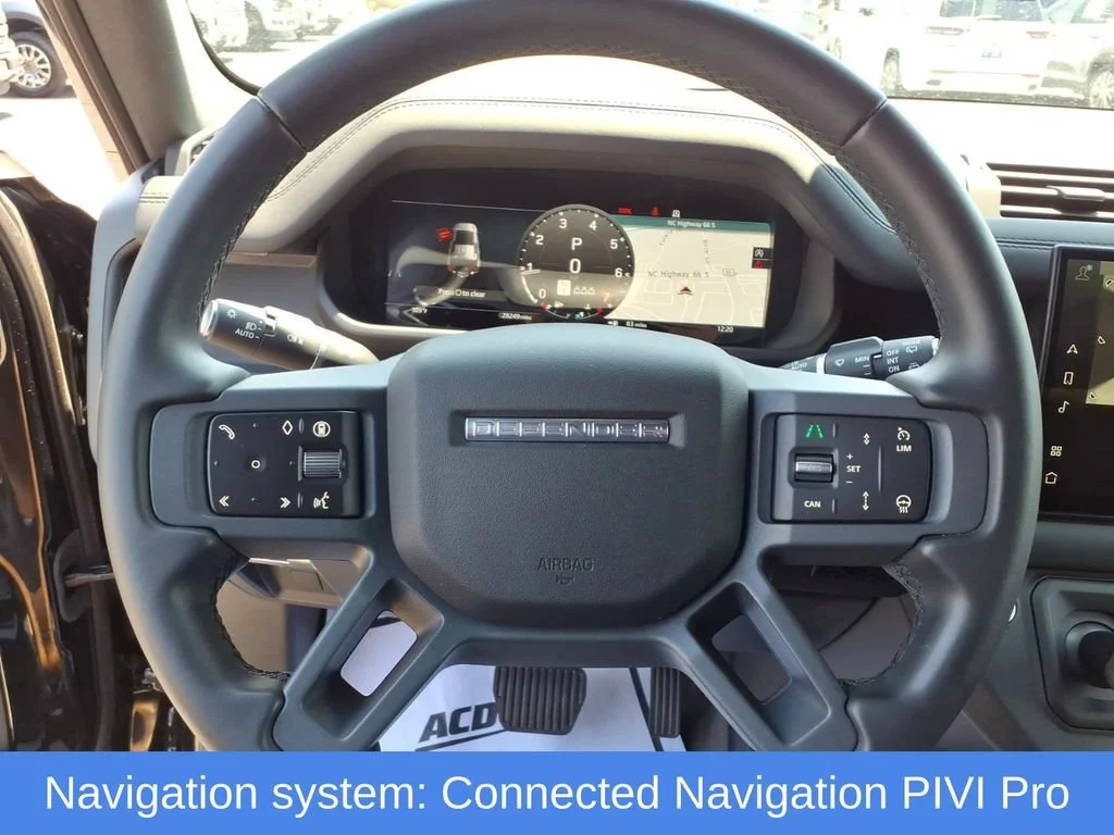 Used 2025 Black Land Rover 110 P400 X-Dynamic SE image 9