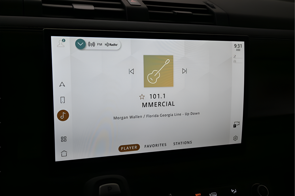 Certified Used 2025 White Land Rover S image 13