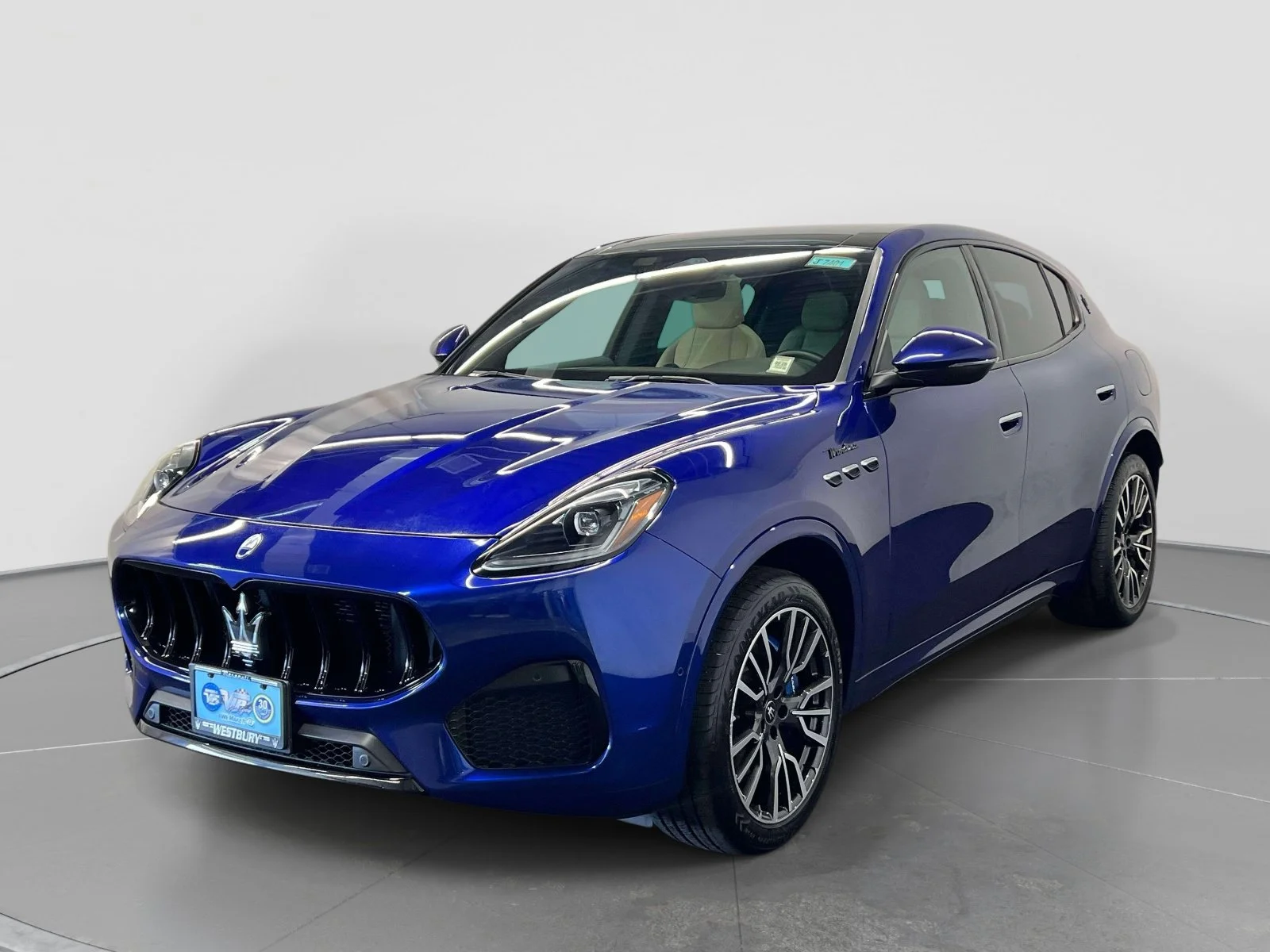 Used 2023 Blue Maserati Modena image 4