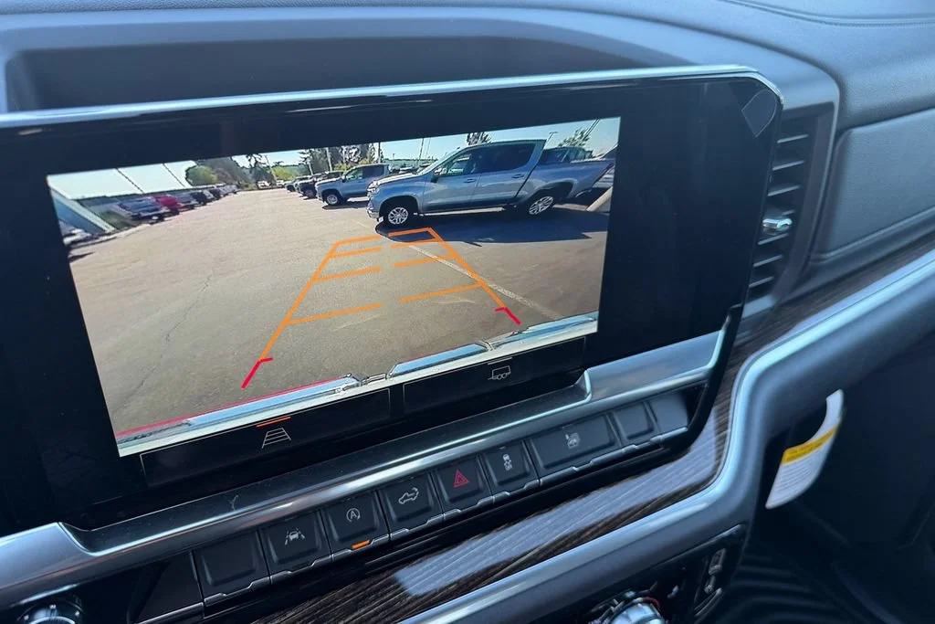 New 2026 Summit White GMC SLE image 25