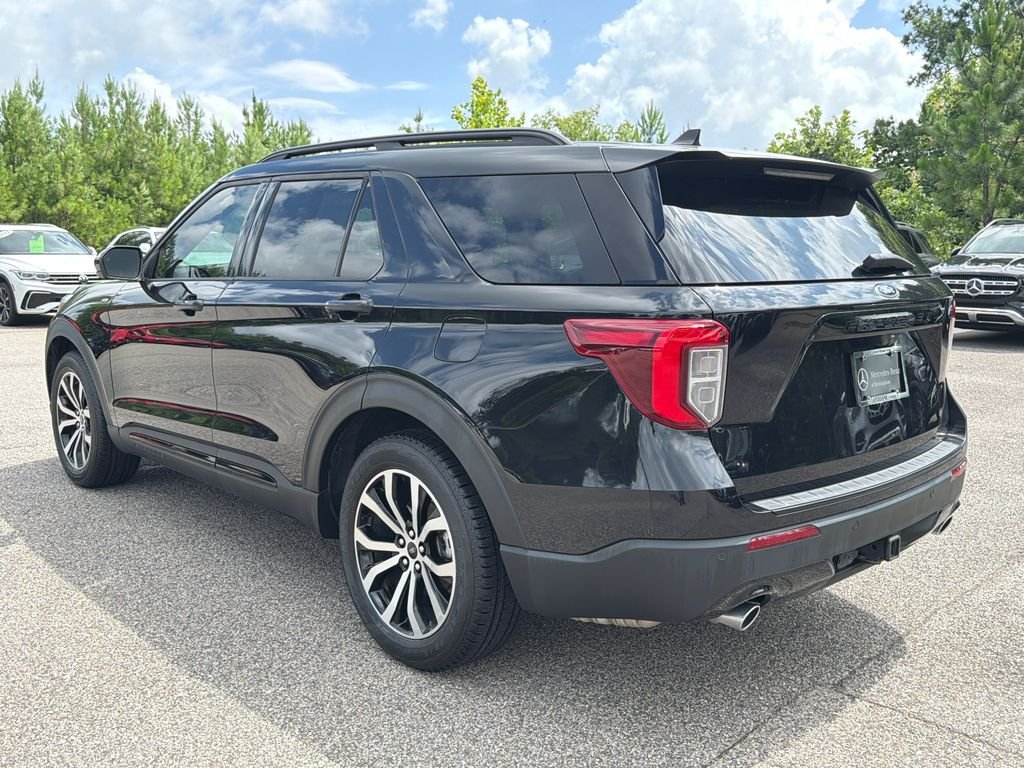Used 2022 Agate Black Metallic Ford ST-Line image 9