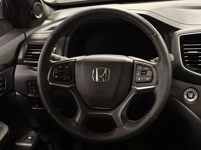 Certified Used 2025 Platinum White Pearl Honda AWD TRAILSPORT image 19