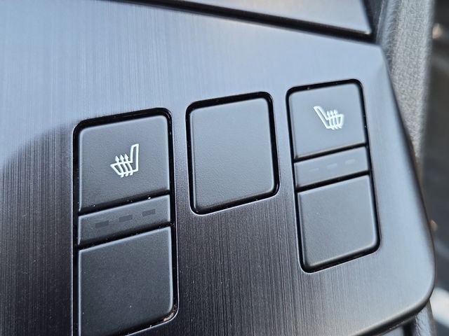 Used 2026 Fusion Black Kia S image 12