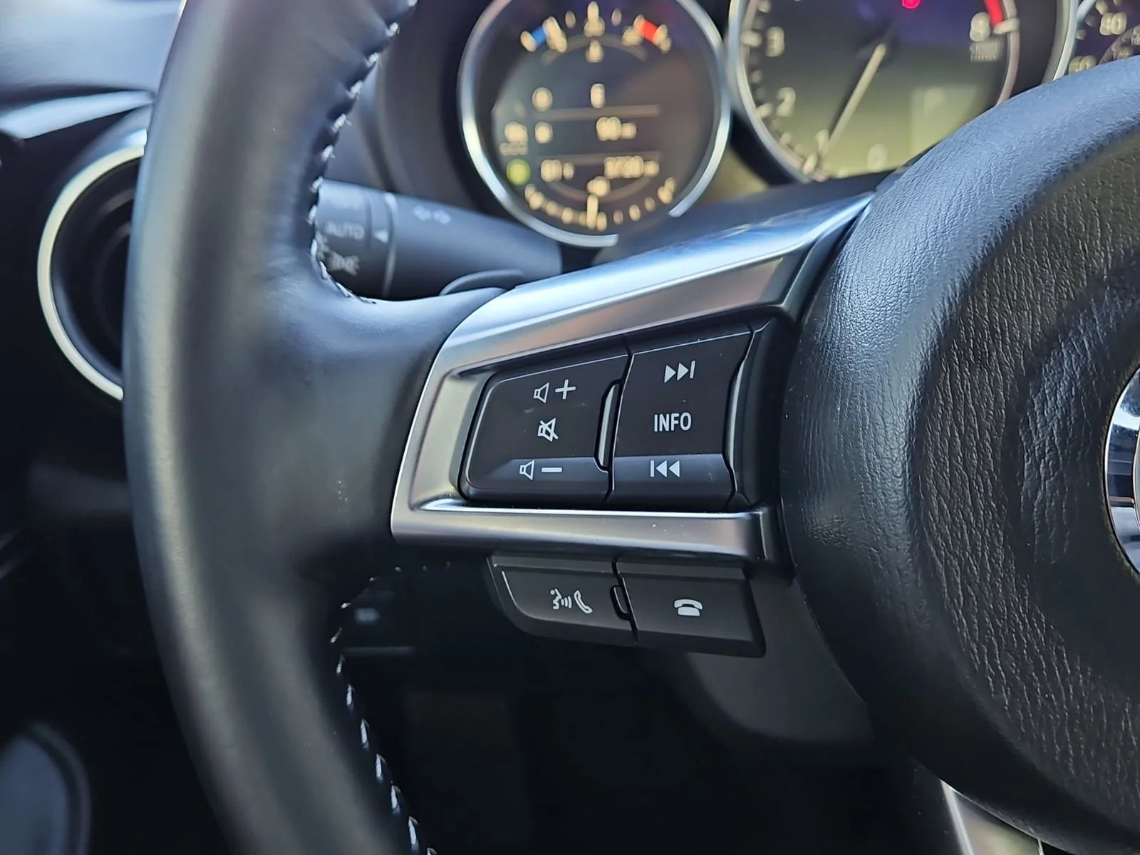 Used 2024 Jet Black Mica - 41W Mazda Grand Touring image 18