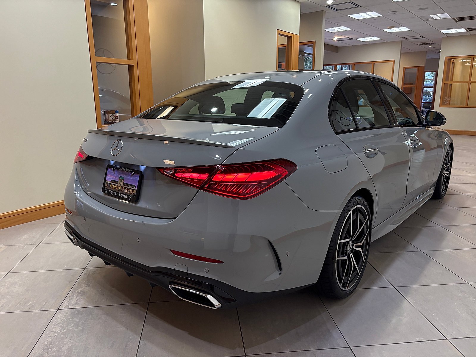 New 2026 MANUFAKTUR Alpine Grey Mercedes-Benz  image 28