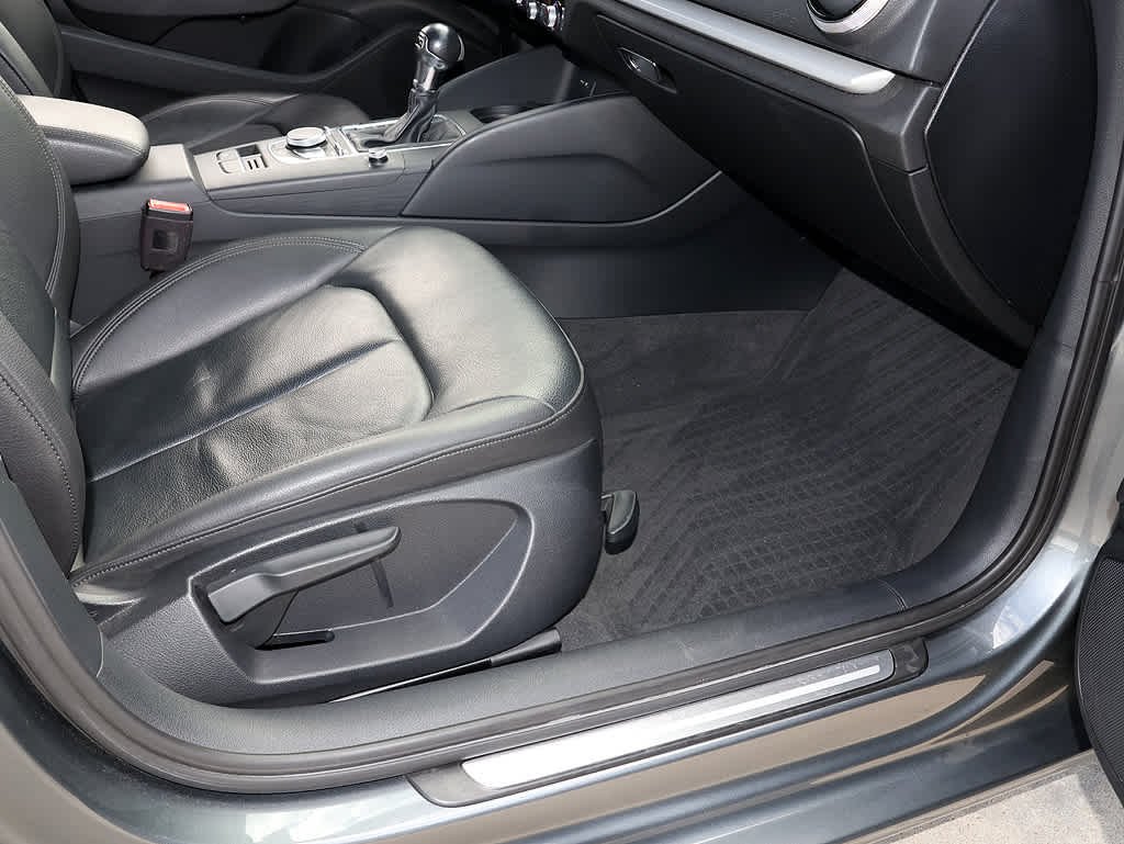 Used 2019 Monsoon Gray Metallic Audi Premium image 30