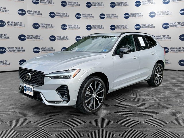 2023 Volvo XC60 Ultimate Dark Theme