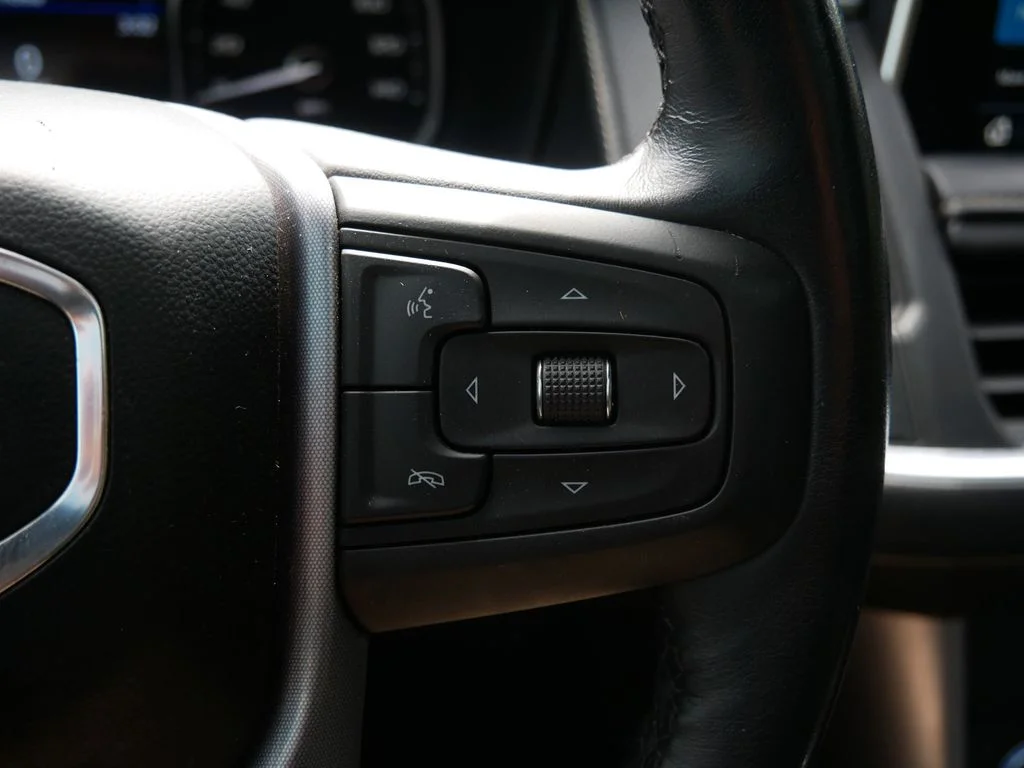 Used 2021 Black GMC SLT image 18