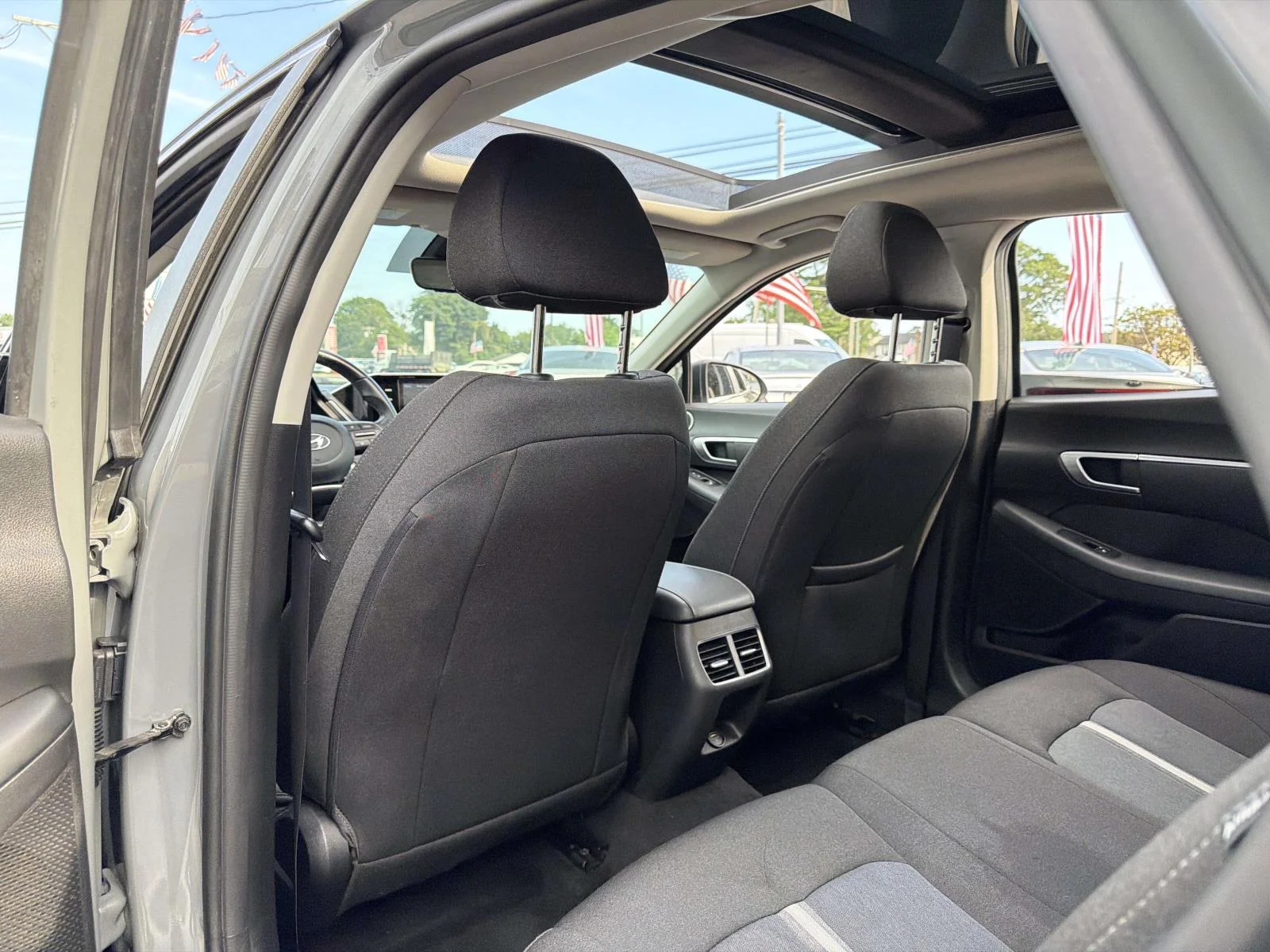 Used 2021 Gray Hyundai SEL image 19