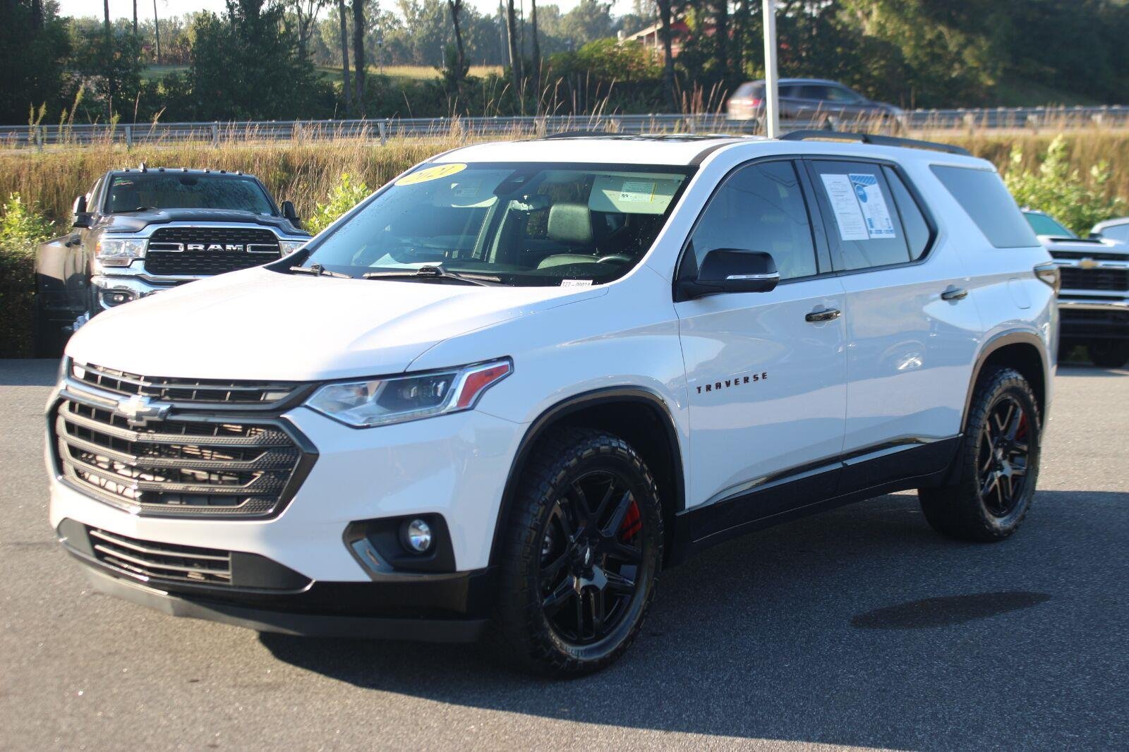 Used 2021 SUMMIT WHITE Chevrolet Premier image 3