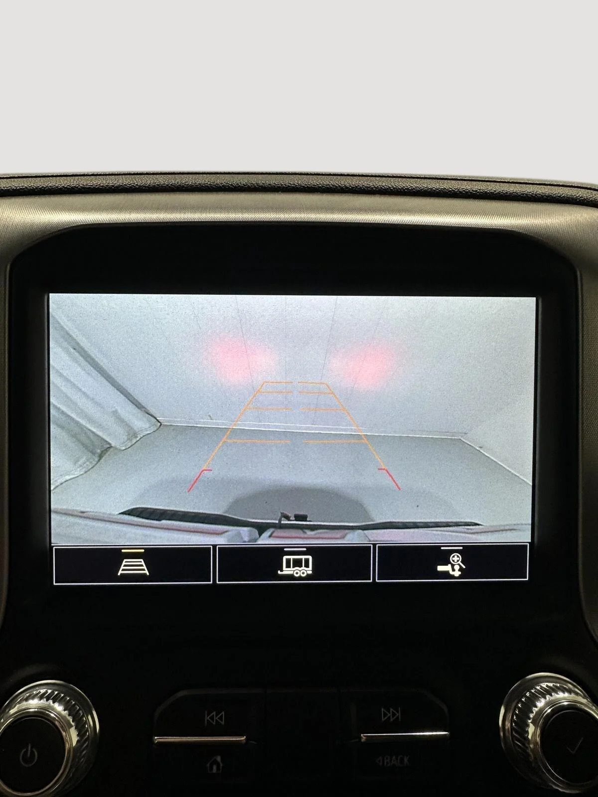 Used 2023 Summit White GMC SLE DRW image 14