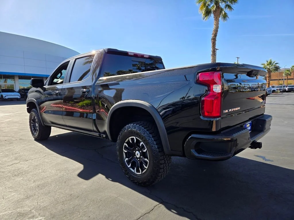 Used 2024 Black Chevrolet ZR2 image 4
