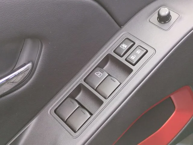Used 2025 Gray Nissan PRO-4X image 13