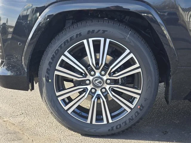 2026 Lexus LX 700h Luxury - Photo 22