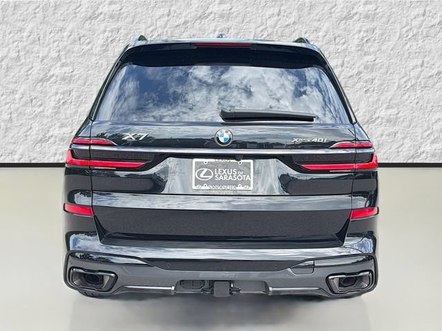 Used 2024 Black Sapphire Metallic BMW xDrive40i image 4