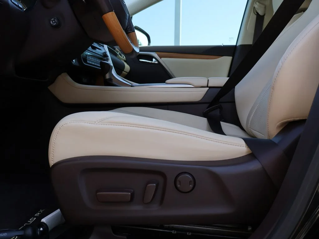 Used 2020 Black Lexus 350 image 37