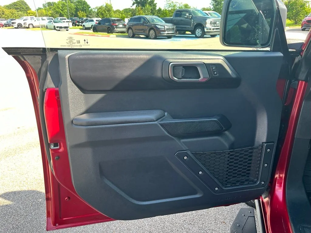 Used 2025 Red Ford Badlands image 11