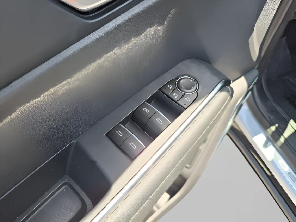 New 2027 Glacier White Tricoat GMC Denali image 18