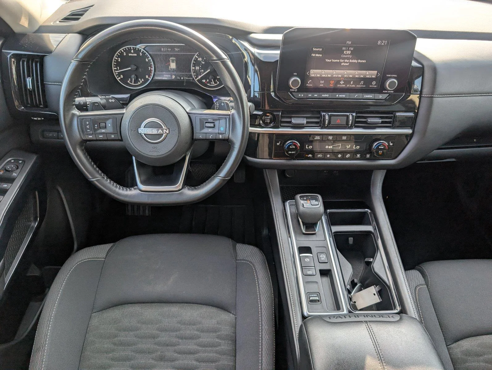 Used 2025 Super Black Nissan SV image 31