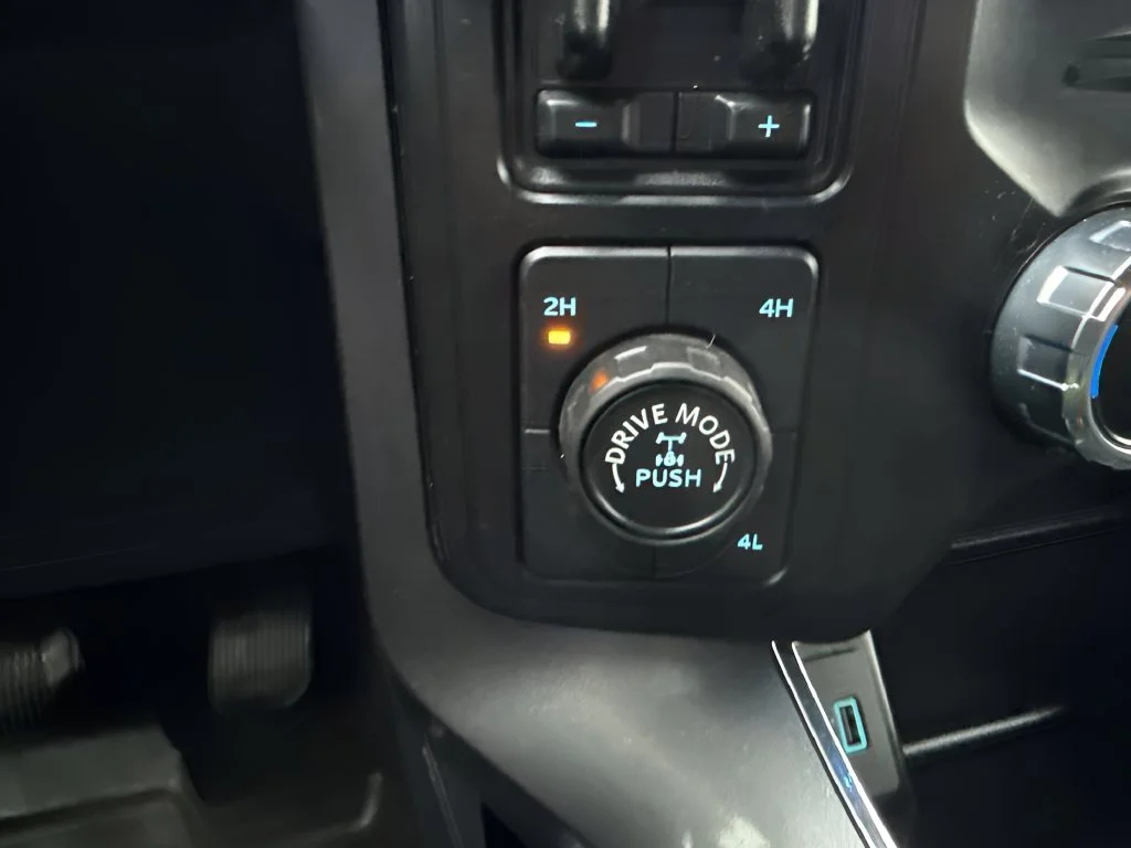 Used 2023 Silver Ford XLT image 20