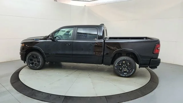 New 2026 Diamond Black Crystal Pearl-Coat Exterior Paint RAM Big Horn/Lone Star image 6