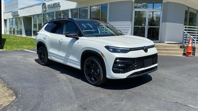 New 2026 Black Volkswagen 2.0T SE R-Line Black image 3