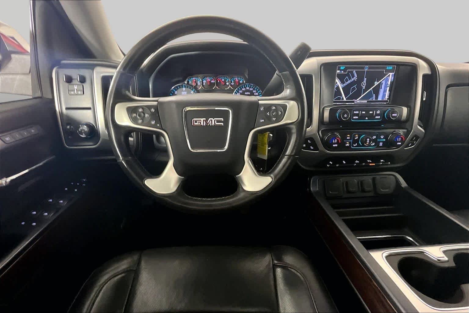 Used 2018 RED QUARTZ TINTCOAT GMC SLT image 6