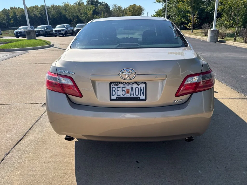 Used 2008  Toyota XLE image 4