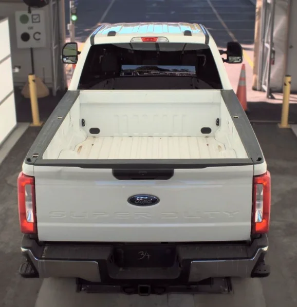 Used 2023  Ford XLT image 2