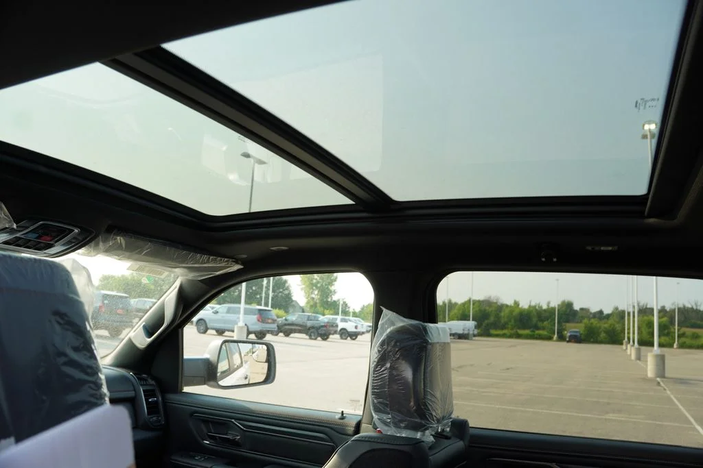 New 2026 Bright White Clear-Coat Exterior Paint RAM Laramie image 13