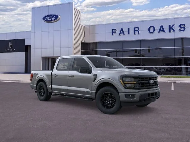 New 2026 Carbonized Gray Metallic Ford XLT image 7
