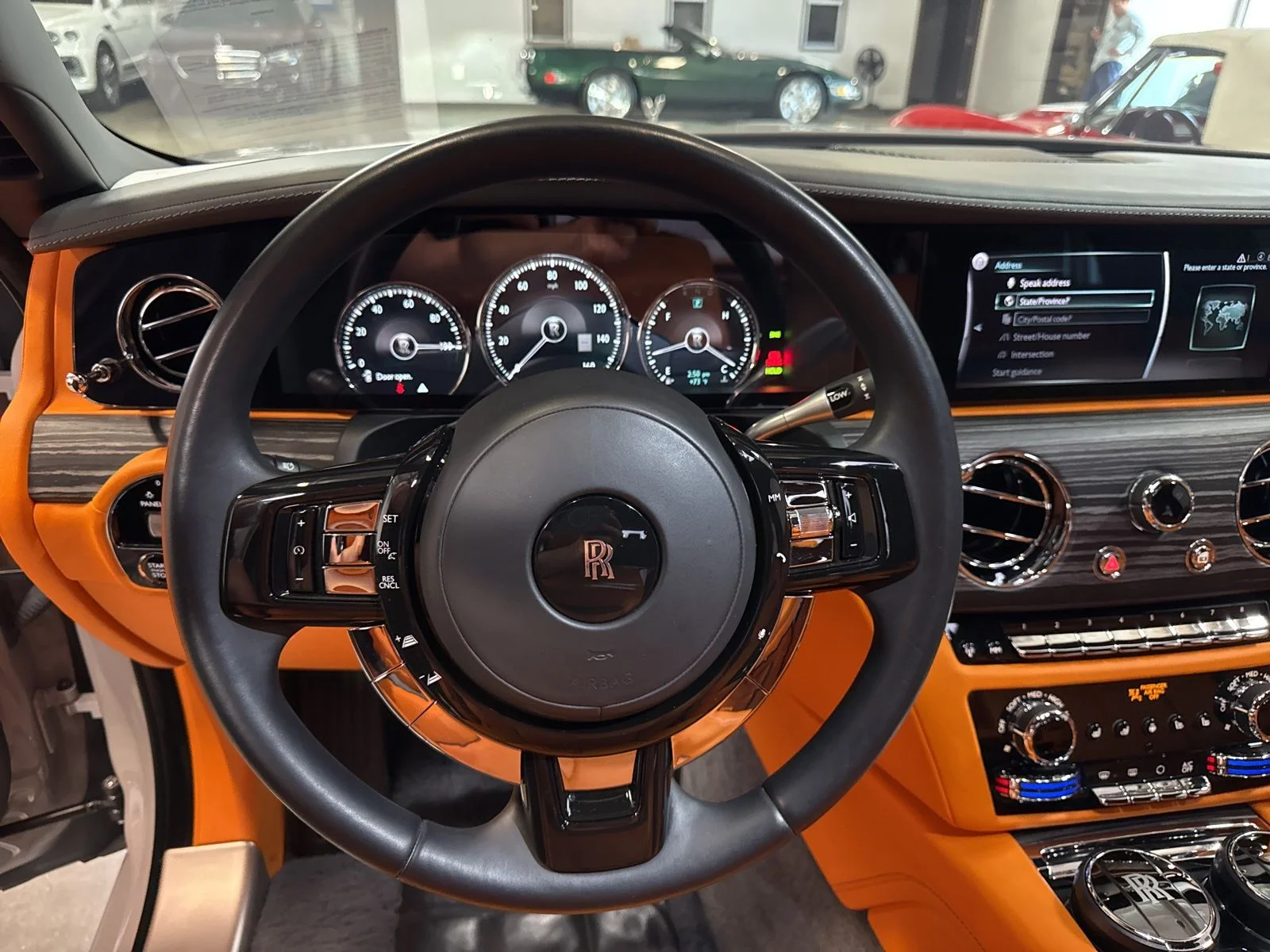 Used 2022 Gray Rolls-Royce Base image 15