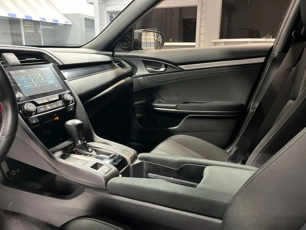 2021 Honda Civic Hatchback EX - Photo 14