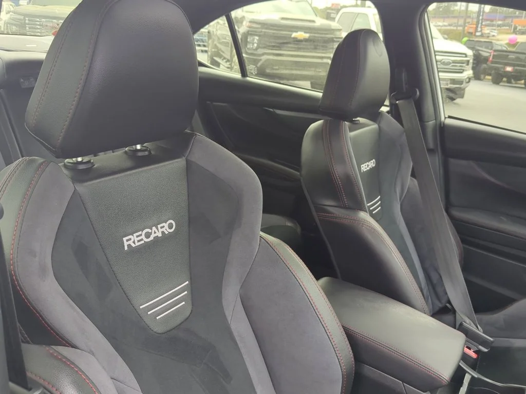 Used 2022 Ceramic White Subaru GT image 28