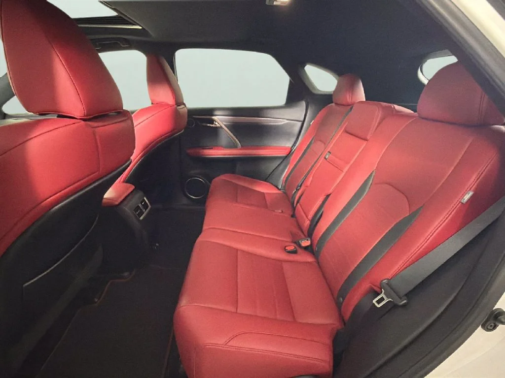 Used 2022 White Lexus F SPORT Handling image 27