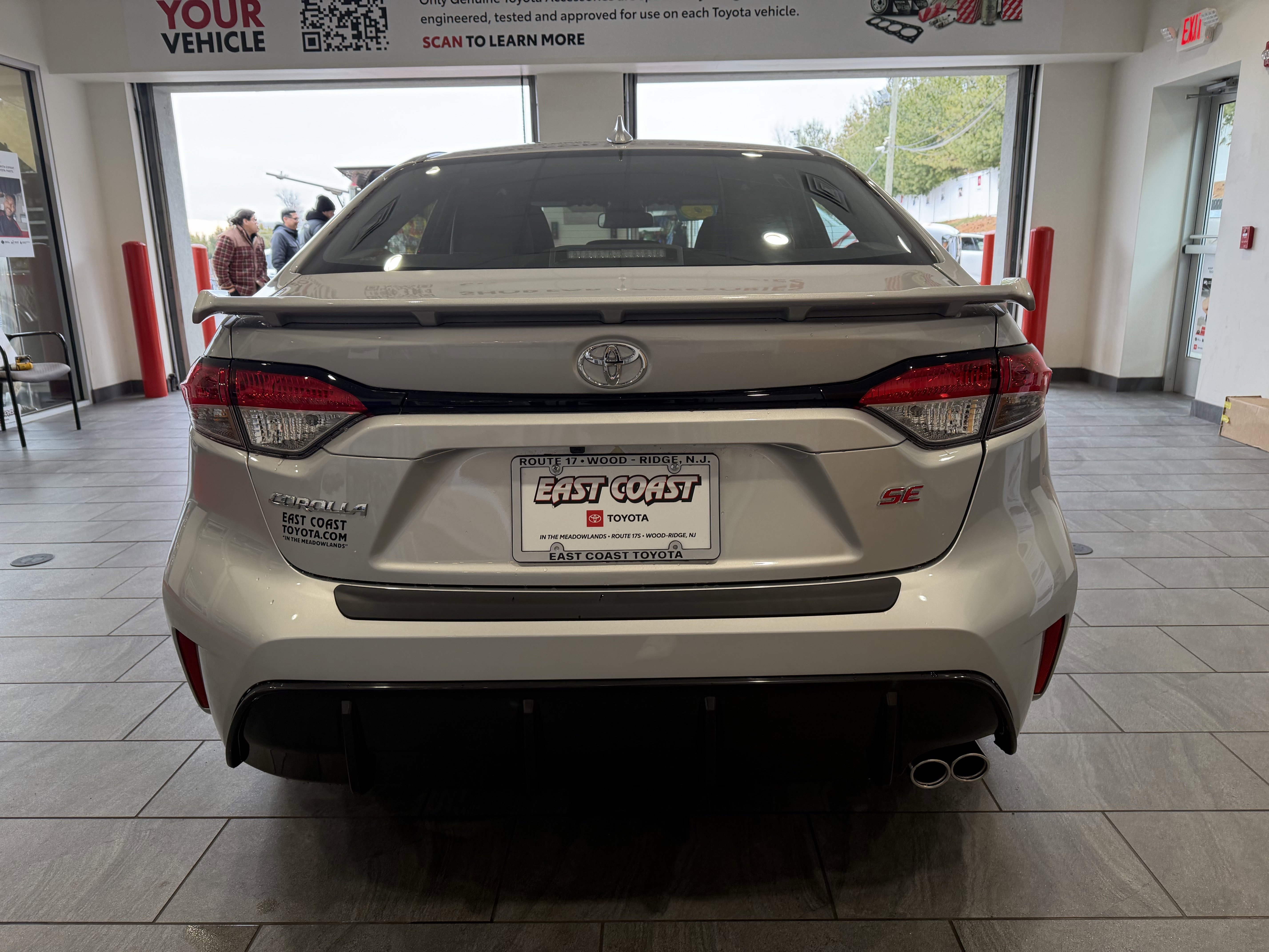 2026 Toyota Corolla SE - Photo 8