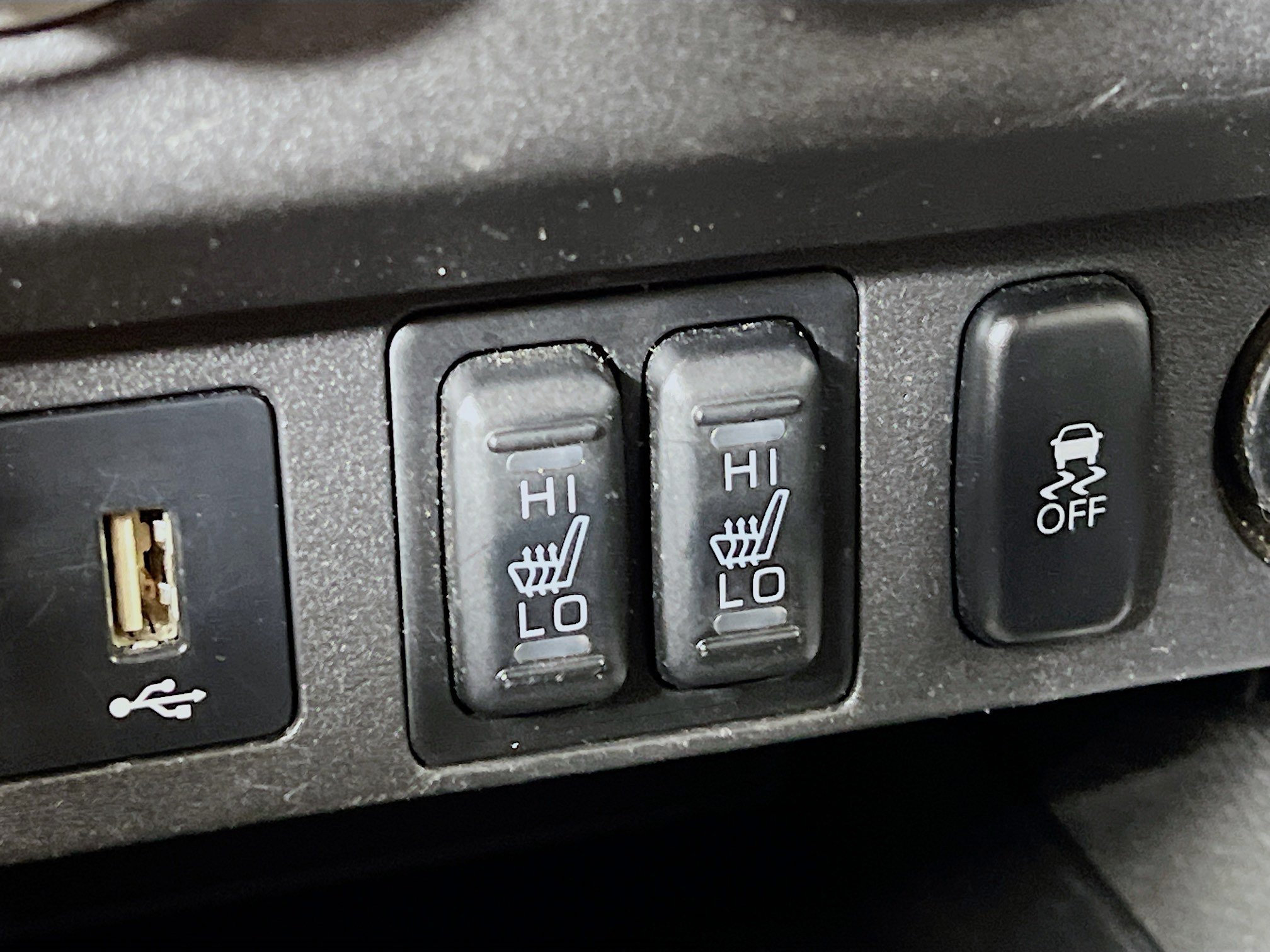 Used 2021 Gray Mitsubishi SE image 21