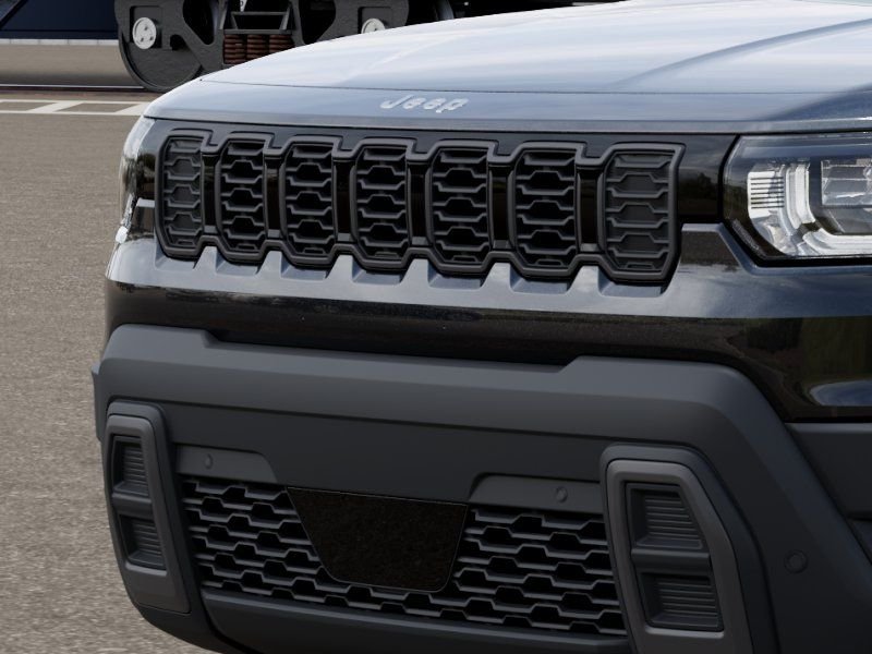 New 2026 Diamond Black Crystal Pearl-Coat Exterior Paint Jeep Limited image 11