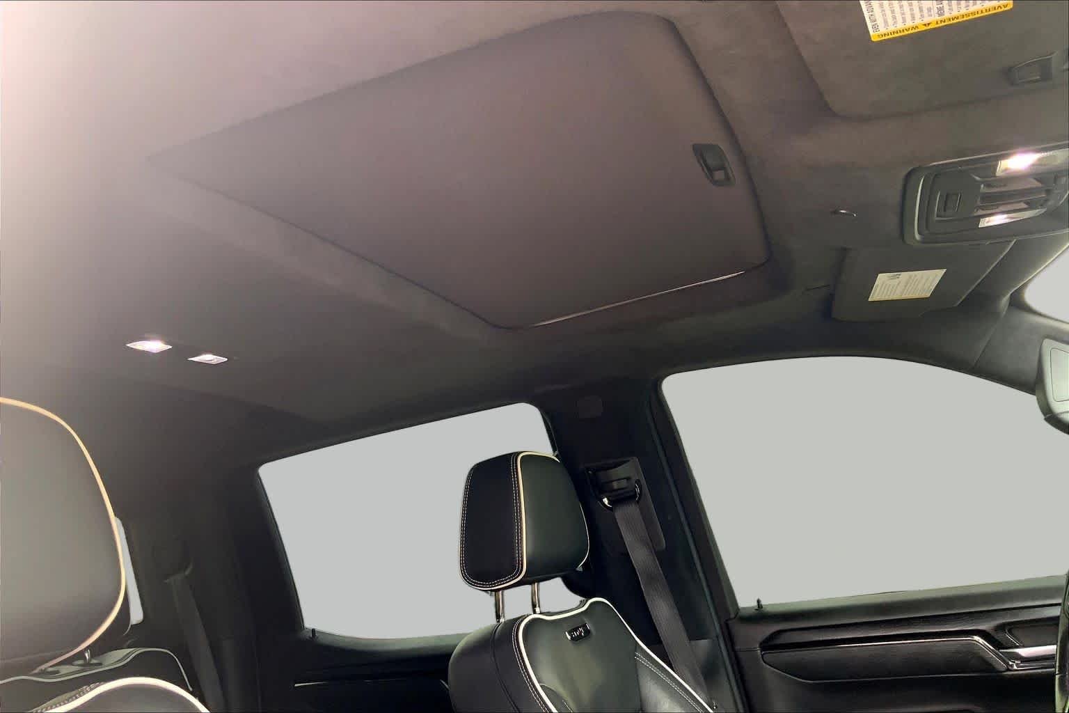 Used 2022 Onyx Black GMC AT4X image 14