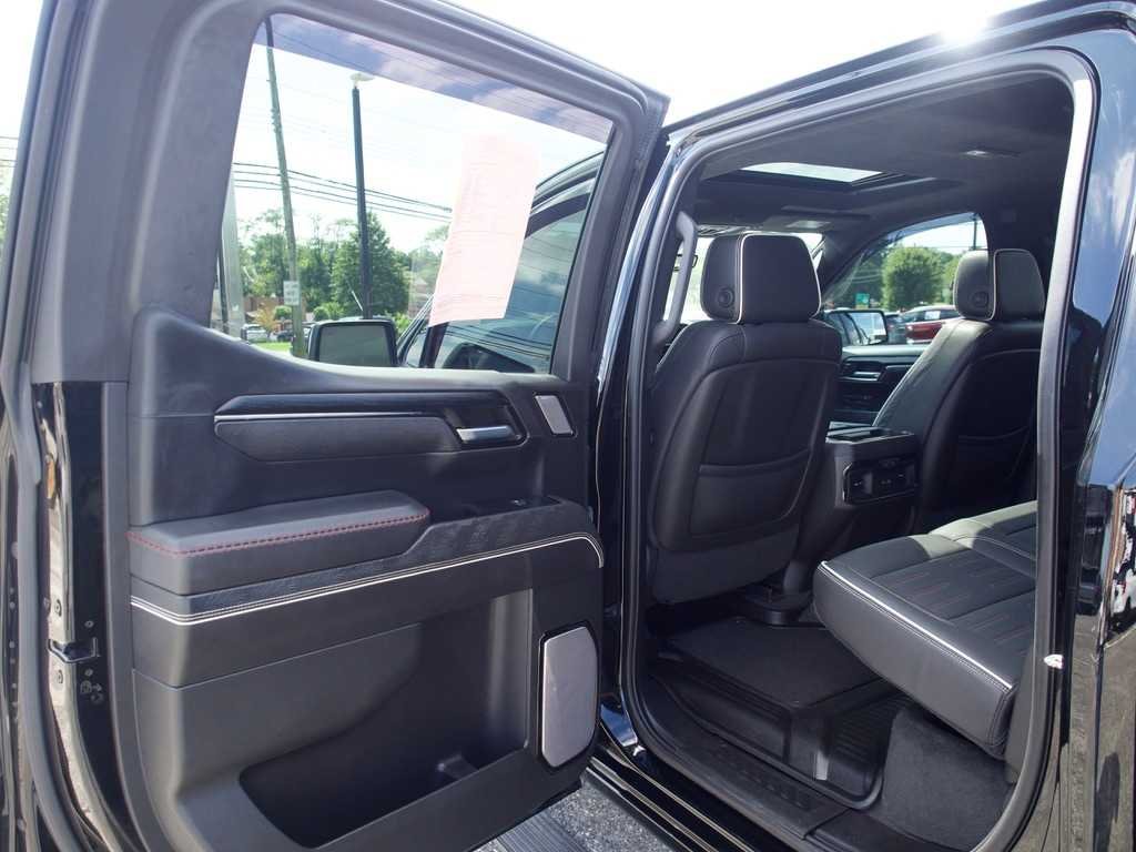 Used 2023 ONYX BLACK GMC AT4X image 14