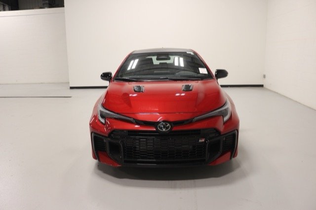 New 2026 Supersonic Red <sup>1</sup> Toyota  Premium Plus DAT image 2