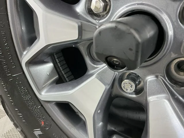New 2025 Azure Gray Metallic Tri-Coat Ford Badlands image 9